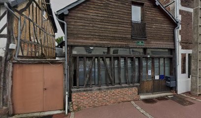 Aulagnier Gael, Dentiste à Beaumont-le-Roger