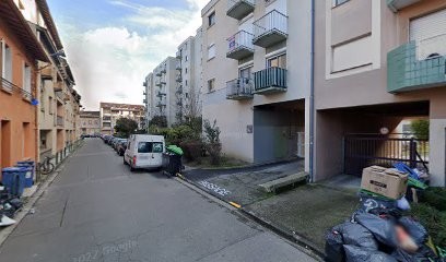 Sikaddour Nadia, Dentiste à Toulouse