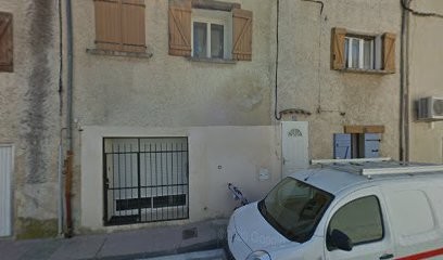 Alanou Jacqueline, Dentiste à Saint-Paul-lès-Durance