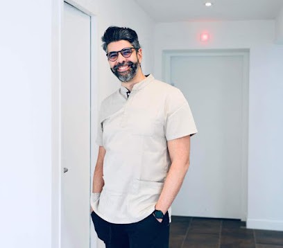 Docteur Mehdi Belhadj, Dentiste à Talence