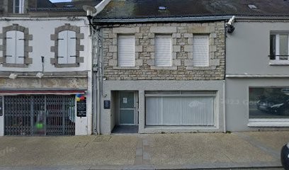 Thomas Delphine, Dentiste à Languidic