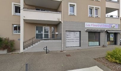 Dr Floriane Perrillat-Collomb, Dentiste à Saint-Laurent-d'Agny