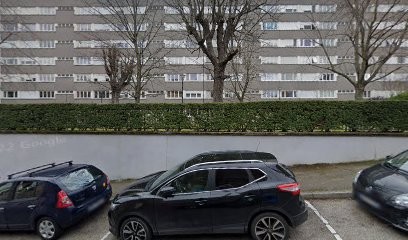 Sci Agniel Luc, Dentiste à Sainte-Foy-lès-Lyon