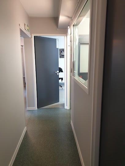 Ledrue _ Valérie, Dentiste à Laon