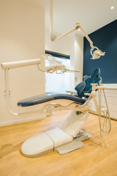 Docteur Charlet Alexia Dentiste à Paris 11