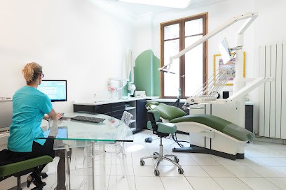 Docteur Bourgeois Marie-Christine, Dentiste à Paris 08