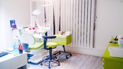 Docteur Anaischloé Calderat, Dentiste à Paris 19