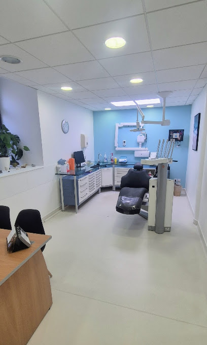 Dr Gérard Fanny - Chirurgien Dentiste Dentiste à Mauvezin