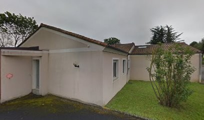 Apolline Scm, Dentiste à Jaunay-Marigny