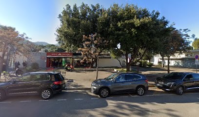 Dr. Pierre Akrich, Dentiste à Marseille 08