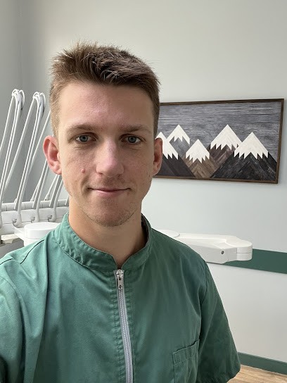 Docteur Dandois Adrien (Chirurgien dentiste, omnipratique, implants), Dentiste à Douai