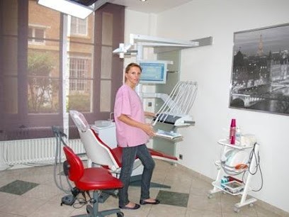 Dr. Daniel Abitbol, Dentiste à Paris 16