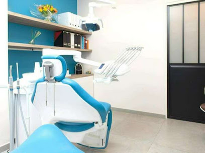 Dr Maxime Vieira Major Dentiste à Levallois-Perret