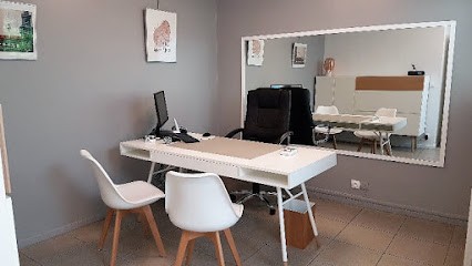 Dr Flora BELLON, Dentiste à Paris 20