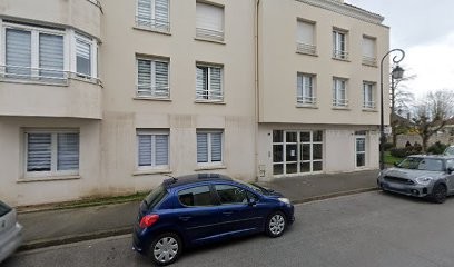 Szpirglas Antoine, Dentiste à Lamorlaye