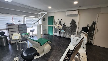 Muhlen Rachel, Dentiste à Volmerange-les-Mines