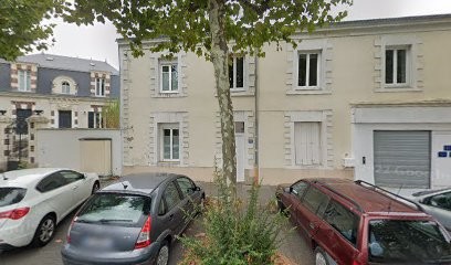 Dr Emile Moreau, Dentiste à Nantes