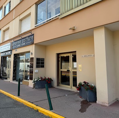 Dr Charlotte CATANIA Chirurgien-dentiste, Dentiste à Mandelieu-la-Napoule