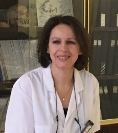 DR DEBBARH Adiba, Dentiste à Joigny