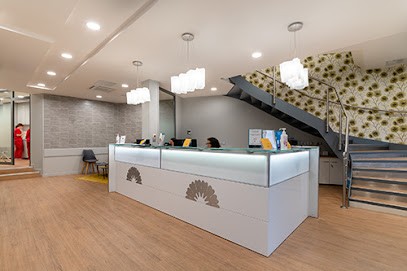 Centre Dentaire Place de Clichy Dentelia - Dentiste Paris 17eme arrondissement, Dentiste à Paris 17