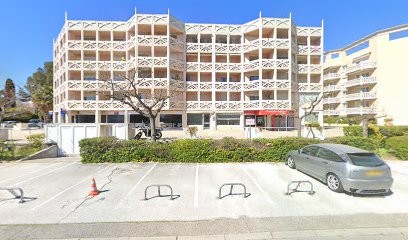 Dr Aurélie MORONVAL, Dentiste à Hyères