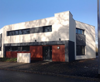 Jean et Guillaume ERHAT - Implantologie et Chirurgiens Dentistes, Dentiste à La Roche-sur-Yon