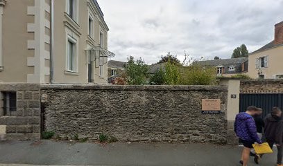 Lucas Jérôme, Dentiste à Segré-en-Anjou Bleu