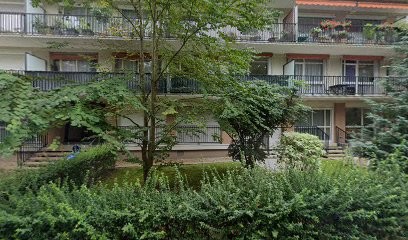 Docteur Stefanie REI - Centre Dentaire, Dentiste à Vélizy-Villacoublay