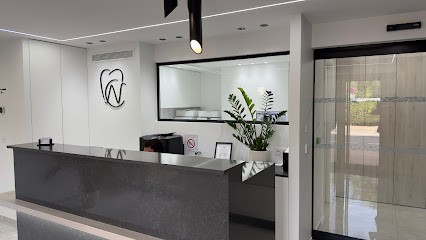 Dr CAZAL Nicolas, Dentiste à Menton