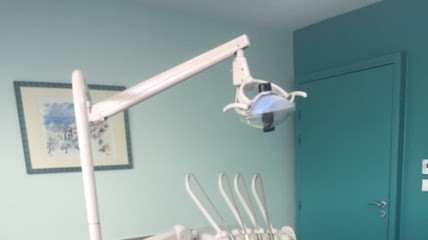 Dr Meriem AICI, Dentiste à Leforest