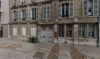 Jamain Arnaud, Dentiste à Orléans