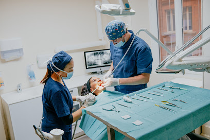 Dentiste - Dr Lionel Martinez - Chirurgie Et Implant Dentaire Dentiste à Toulouse