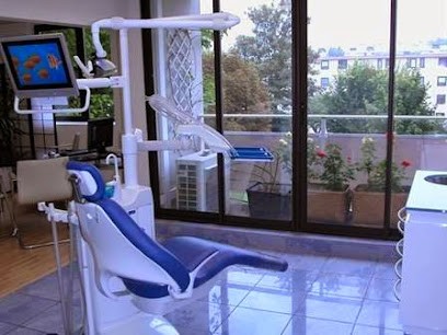 Cabinet dentaire du Dr CERRINA, Dentiste à Rungis