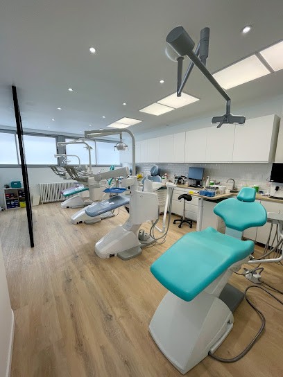 Dr Clémence Cazaux - Orthodontie enfants et adultes, Dentiste à Vitry-sur-Seine