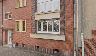 Dr. ALBU Cosmin, Dentiste à Gien
