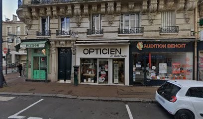 Simon Marianne, Dentiste à Issy-les-Moulineaux