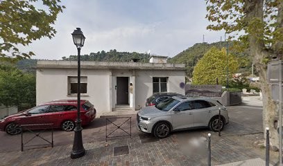 Bresciani Bernard Francis J, Dentiste à La Trinité