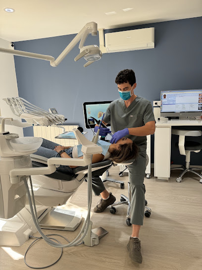 Dr. Luis Barba - Prévention Enfant & Orthodontie Enfant & Adulte | Orthodontie Invisible, Dentiste à Lyon 04