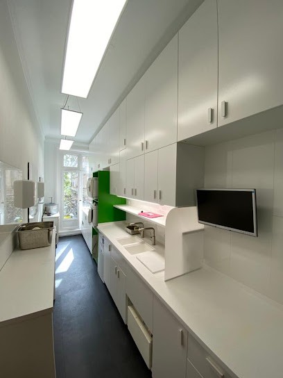 Les Dentistes Du Louvre, Dentiste à Paris 01