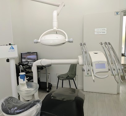 Dr. Ganem Raphaël, Dentiste à Courbevoie