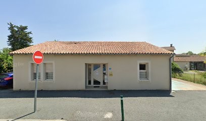 Scuta Simina, Dentiste à Rouillé