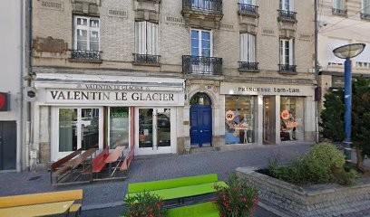 Marchez Dagmar, Dentiste à Limoges