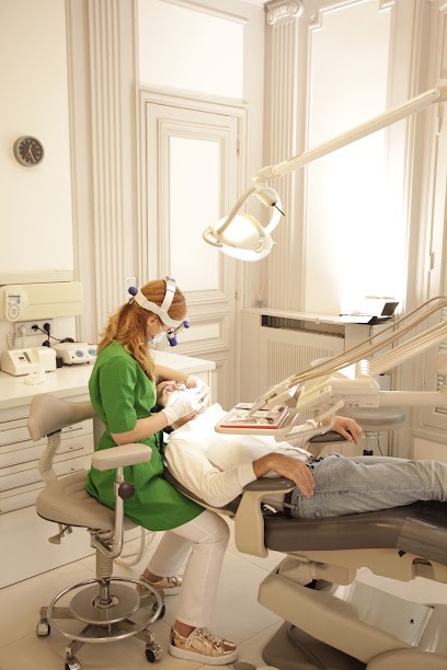 Cabinet Dr.Roxana Spataru, Dentiste à Paris 16