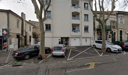 Zini Sion, Dentiste à Nîmes