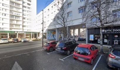 Boyadjian Jacques, Dentiste à Cusset