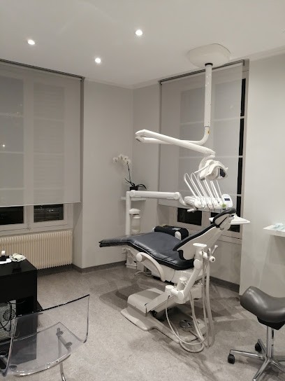 Dr Céline VINTER, Dentiste à Paris 02