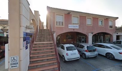 Barnoin Geneviève, Dentiste à Opio