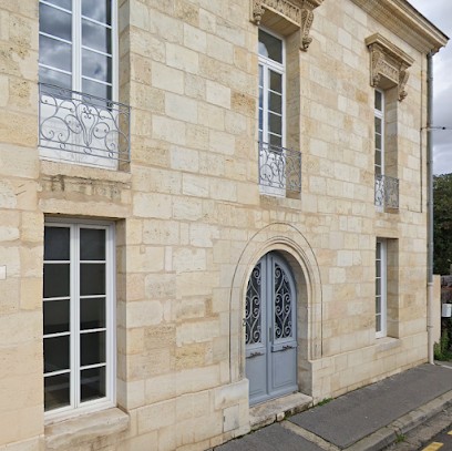 Hugues Soubie : Implantologie, chirurgie osseuse, chirurgie gingivale, Dentiste à Mérignac