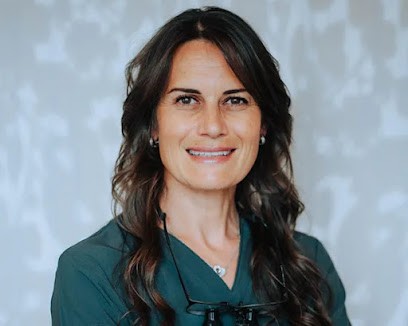 Dr TORSIELLO Laurence - Chirurgien Dentiste - Implantologie, Parodontologie et Esthétique., Dentiste à Marseille 08