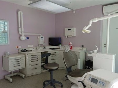 Dr. Maryam Sadeghi, Dentiste à Toulouse